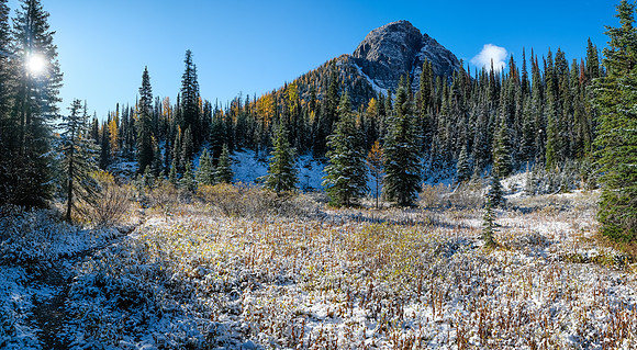 Hiking towards The Sphinx up Pharaoh Creek.