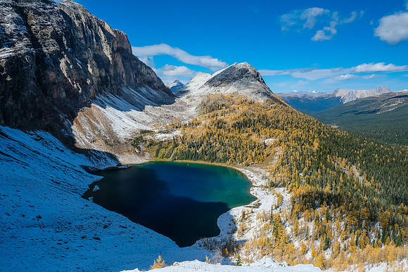 Descending to Talc Lake.