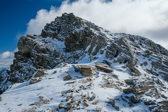 Scrambling to the summit via the north ridge.