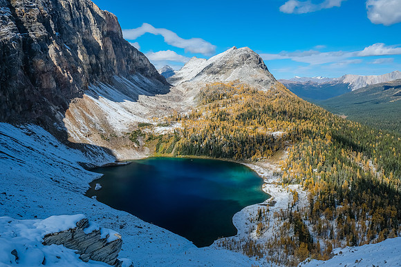 Descending to Talc Lake.