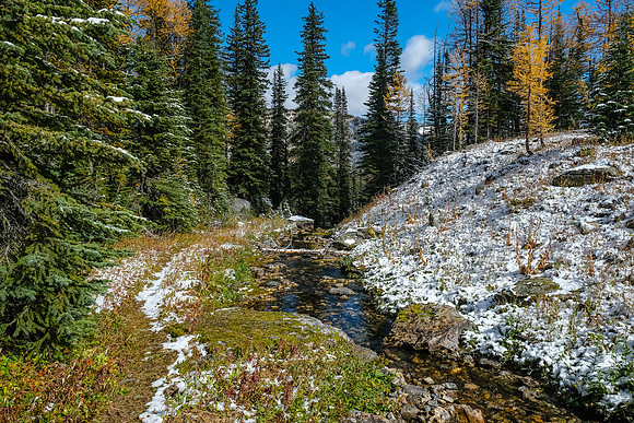 Descending the Talc Lake outflow.