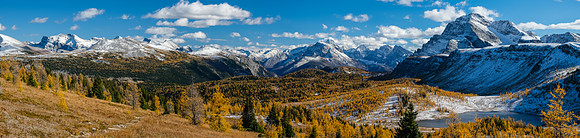 Views from Healy Pass to The Monarch and the meadows.