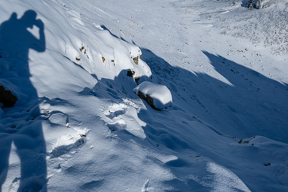 Descent route down the small glacier to the east face below.