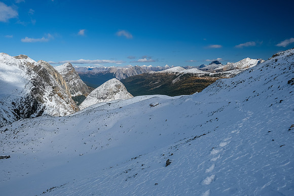 Views back along my tracks. Sphinx at left.