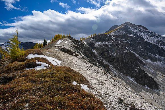 Starting up the NE ridge of Hawk Ridge North Peak.