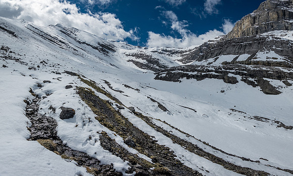 Exiting the NW valley, views back up to Whelk Peak.