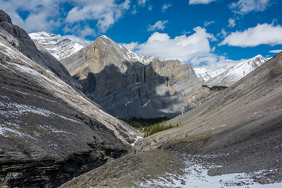Exiting the NW valley towards Aries Peak.