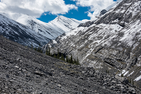 Exiting the NW valley, views back up to Whelk Peak.