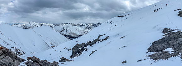 Wietse ascends another false summit to Canary Peak.