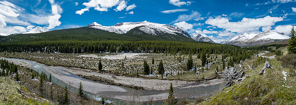 Hiking above the Ram River. Whelk Peak at center. Near the H7 / Pleasant Valley junction.