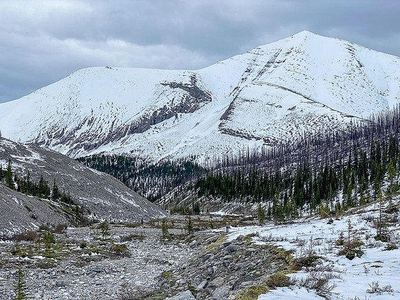 Traversing out of the SE bowl back towards Aries Peak.