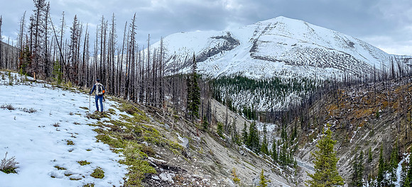 Traversing out of the SE bowl back towards Aries Peak.