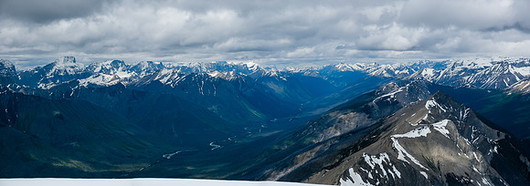 View north over Hawk Ridge to Foster (L), the Rockwall / Goodsirs to Mount Ball (R).