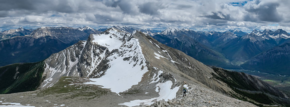 Descending the long south ridge of Mount Shanks.