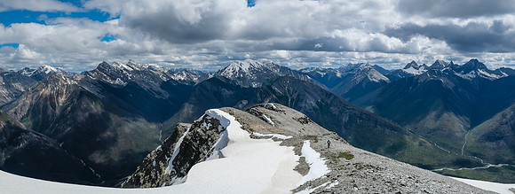 Descending the long south ridge of Mount Shanks.
