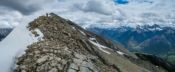 Descending the long south ridge of Mount Shanks.