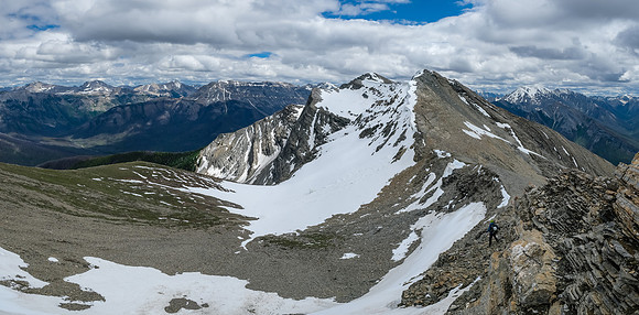 Descending the long south ridge of Mount Shanks.