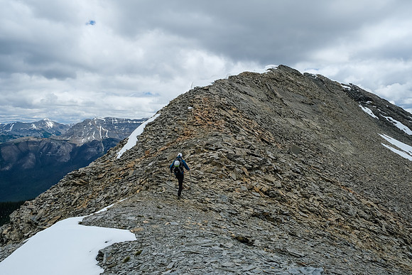Descending the long south ridge of Mount Shanks.