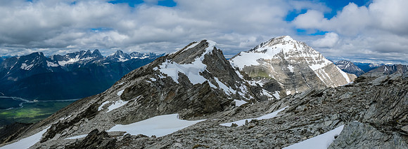 Traversing the south ridge of Mount Shanks.
