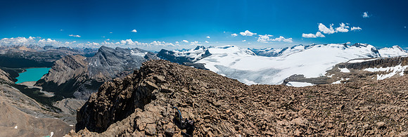Summit view looking over many familiar Wapta peaks including Crowfoot, Vulture, Olive, St. Nich, Gordon, McArthur, Collie, Rhondda and Habel.
