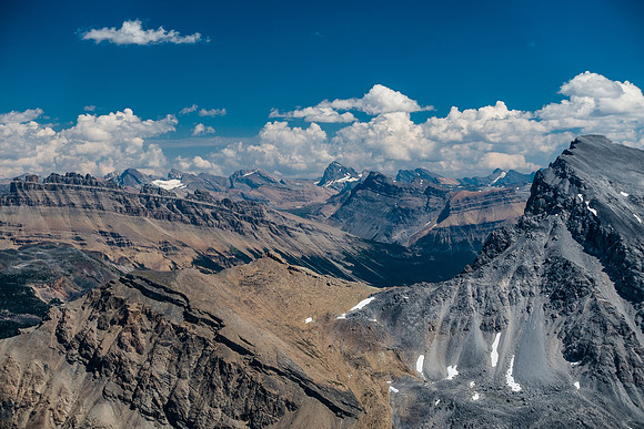 Dolomite on the left, Cataract in the distance.