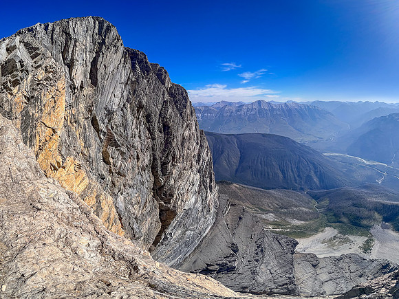 Ascending the upper south ridge of Mount Wardle with incredible views down the east face.