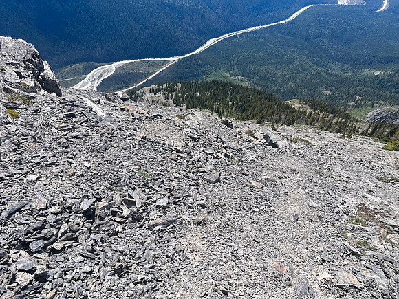 Descending the upper SE ridge back to the mid-slope forest.