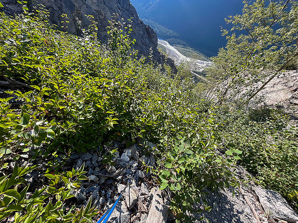 Ascending the steep SE gully.
