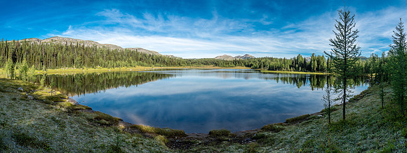 We followed the trail past this pond (L) before trying to shortcut towards The Ramparts and The Monarch.