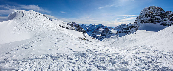 Views back down the SE valley from the Chimney Col.