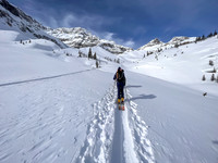 Skiing up moraines at the back of Chickadee Valley.
