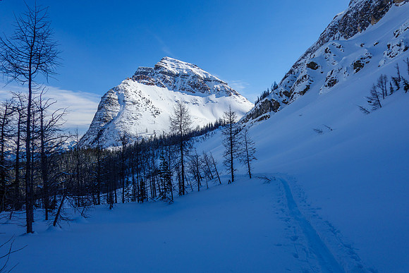 Skins back on, traversing back up to the Boom Col.