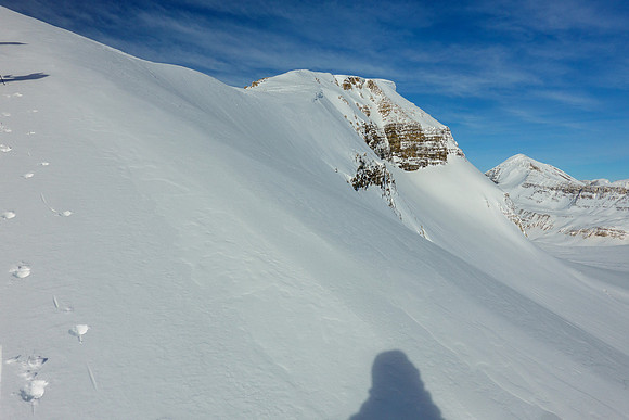 The steep east face of Chapel Peak.