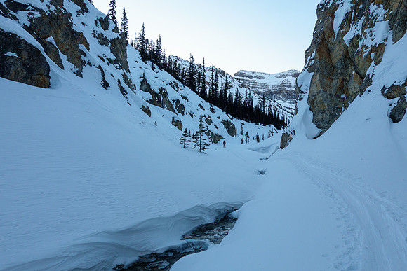 Skiing the canyon under Vulture Peak.