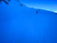 Skiing the headwall under the Bow Hut.