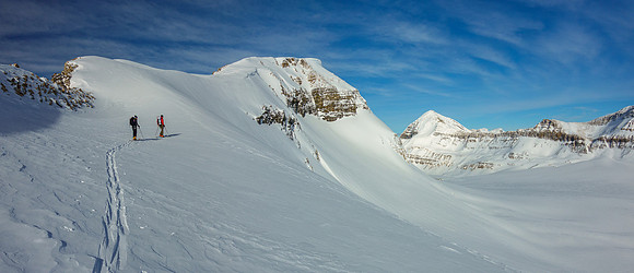 Skiing off the top of the NE slope to the south ridge of Chapel Peak.
