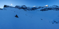 Skiing the back of the canyon under Vulture Peak.
