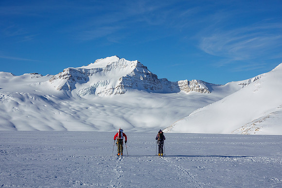 Skiing down to the western plateau under Mount Collie.