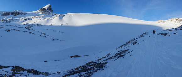 Skiing to the Wapta Icefield headwall above the Bow Hut.