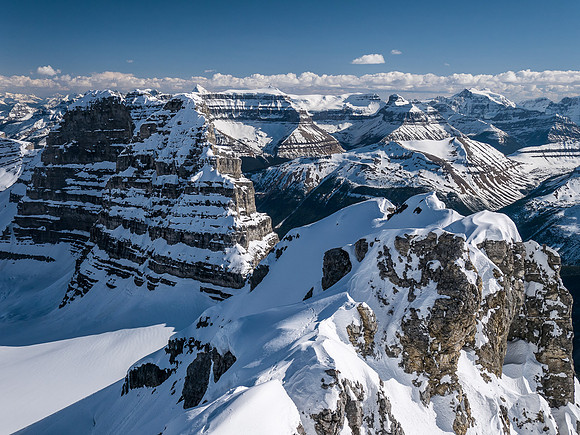 This mountain is bloody big.