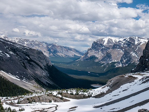 Looking over Pinto Lake towards Minster and Harlan peaks.