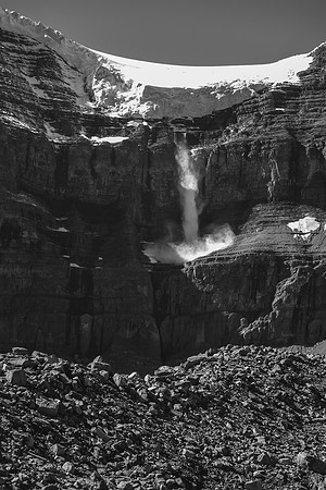 The peaceful cirque was periodically woken up by thundering serac falls from the hanging glaciers all around it.