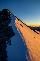 Eric goes for the summit of Amery.