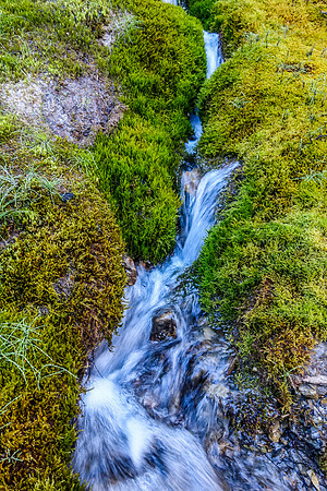 SE Amery Creek is feed by many beautiful feeder streams coming off the glaciated unnamed summits to the south.