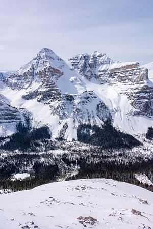 Wietse comes up the shoulder to the west ridge behind me.