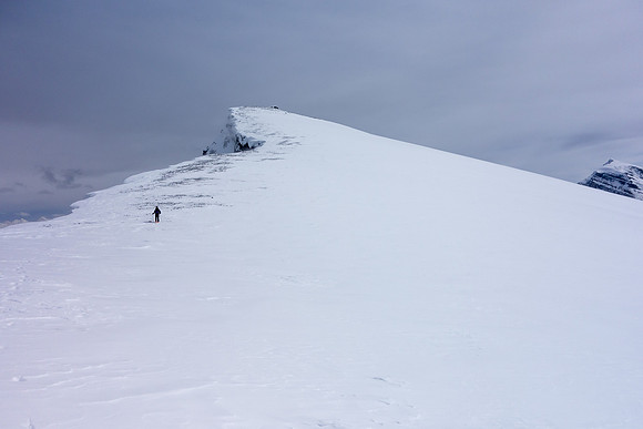 Wietse heads down from the summit.