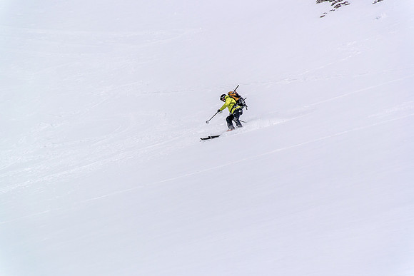 Excellent dust on crust skiing!
