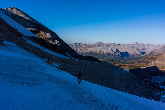 Approaching the Hind Hut.