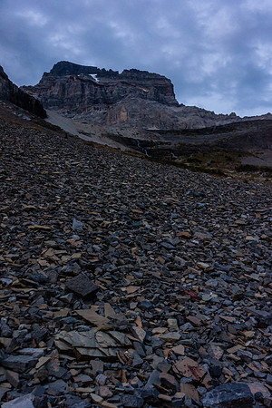 It's much darker than this photo makes it appear here. I have no more photos after this one - a glace back at the massive SW slopes of the big "A" and Lunette.