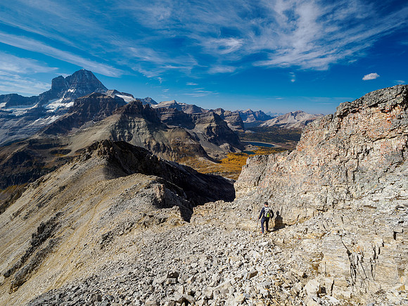Descending from Wonder Peak to Wonder Pass.